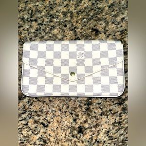 DHgate Crossbody Purse